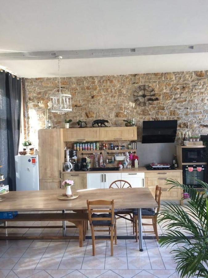 Ecole De La Route Bleue Bed & Breakfast Moiry Bagian luar foto
