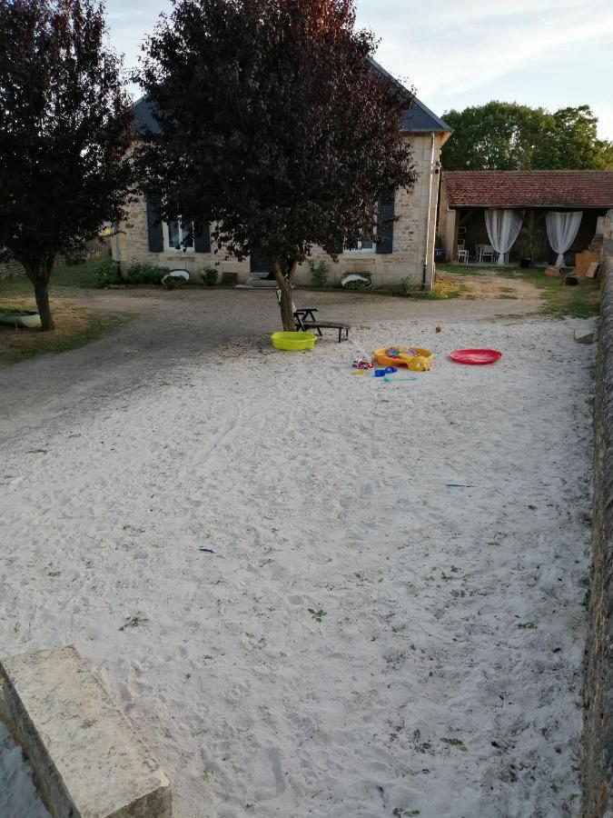 Ecole De La Route Bleue Bed & Breakfast Moiry Bagian luar foto